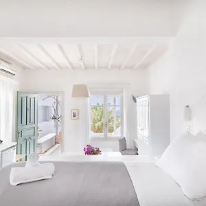 Fos Mykonos , Agios Ioannis Diakoftis Greece